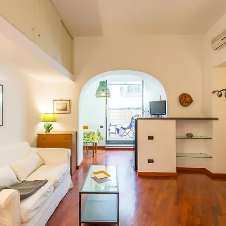 Parthenope's Eye On The Seafront By Napoliapartments * نابولي